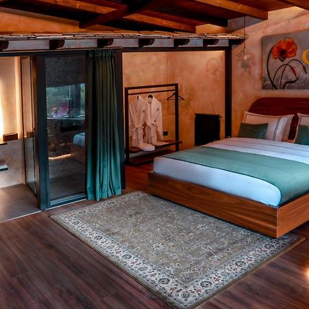 Hotel Thethi Esterno foto