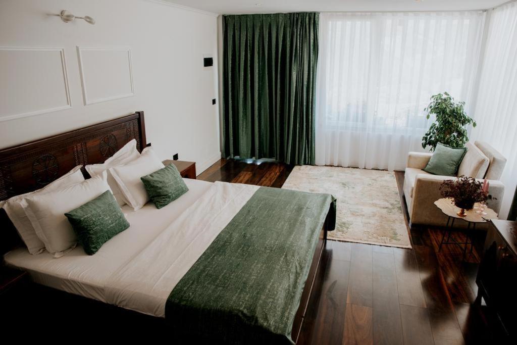 Hotel Thethi Esterno foto
