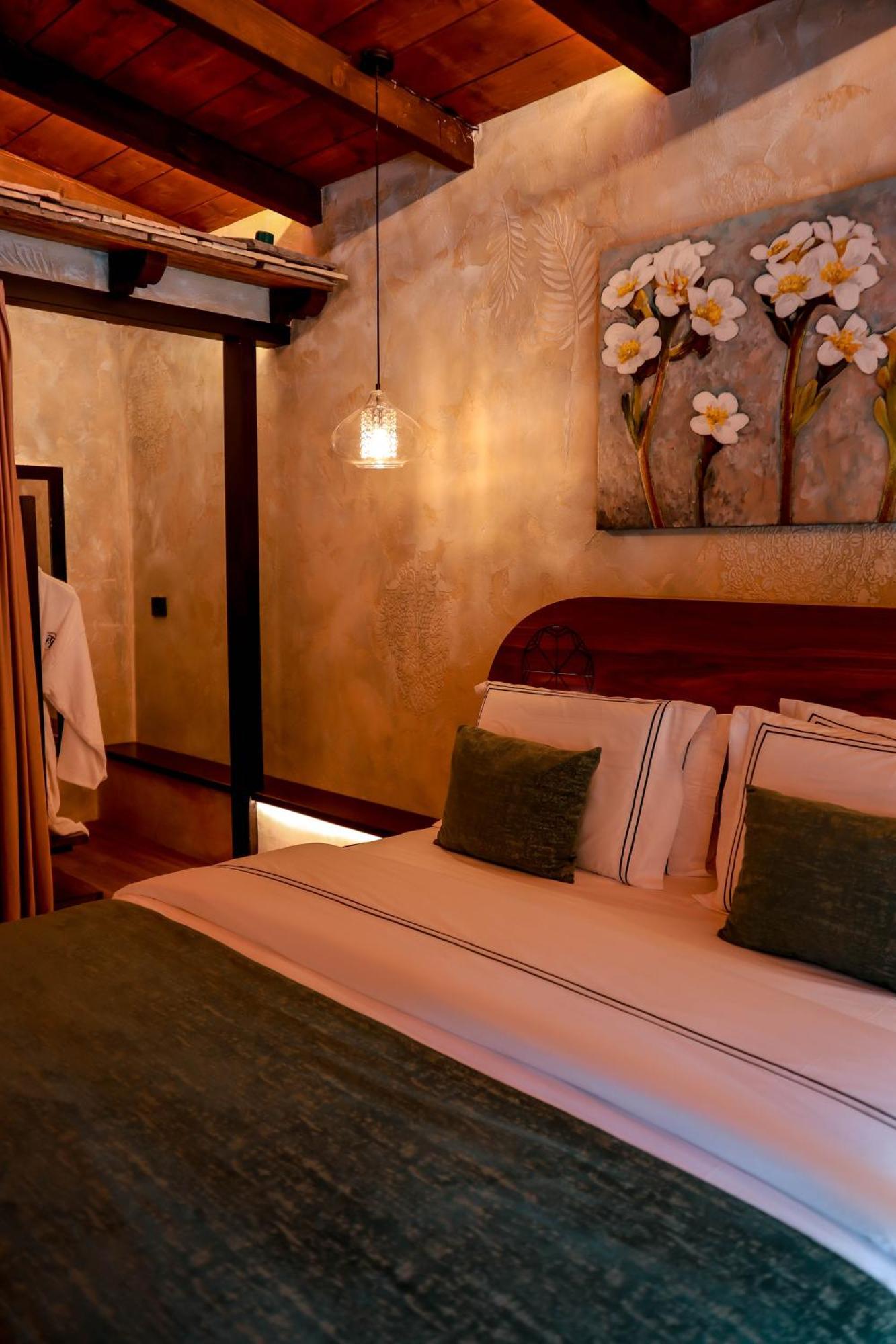 Hotel Thethi Esterno foto