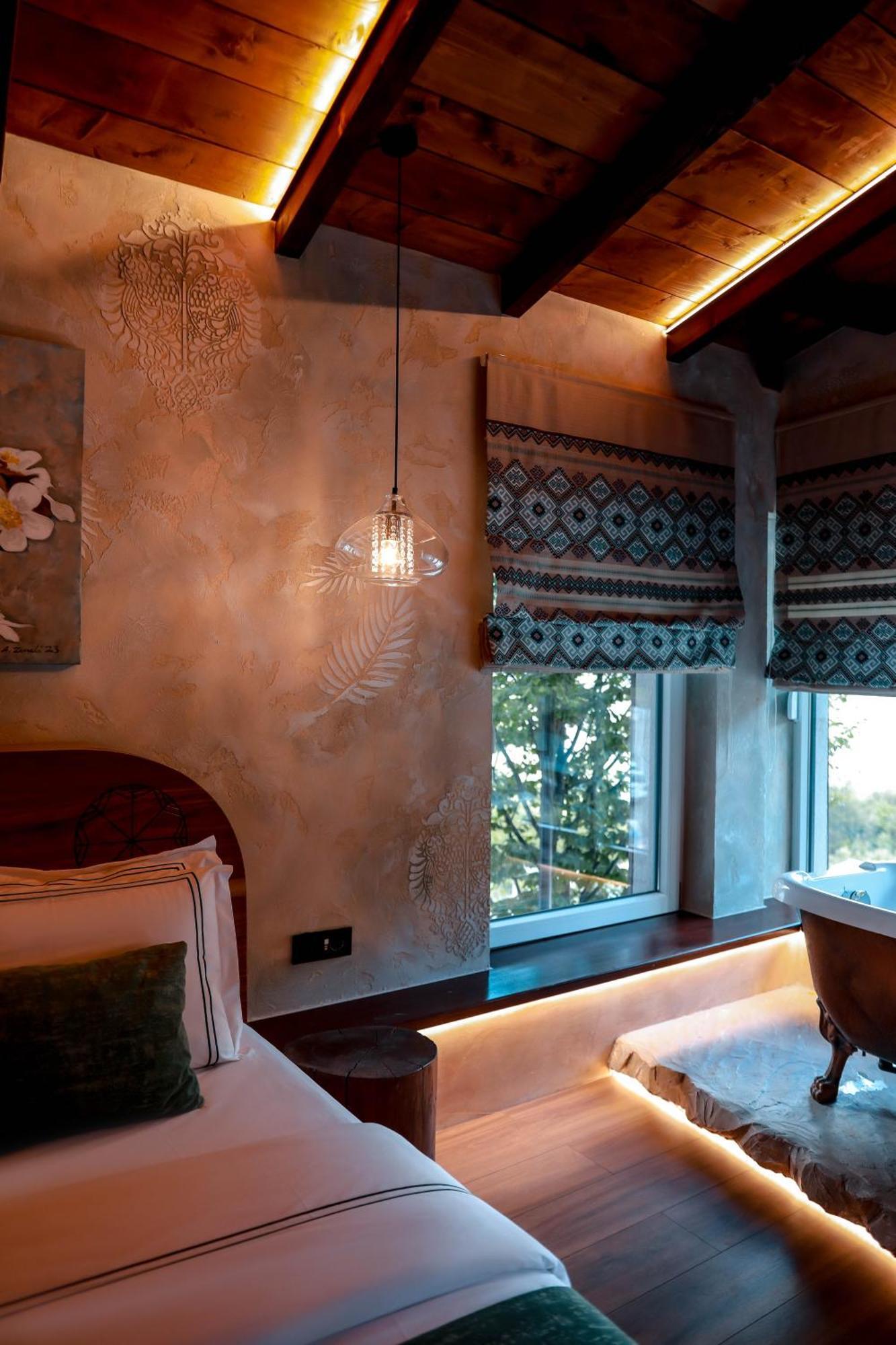 Hotel Thethi Esterno foto